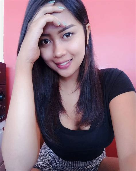 Indo Abg ngebook Tante Tobruut Putih Mulus sambil Live Viral。